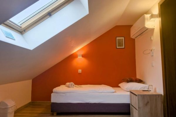 Private_Room_2_Beds_-_Shared_Bathroom